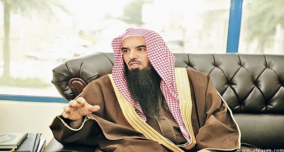 الشيخ علي بن صالح المري يباشر عمله في إفتاء الشرقية