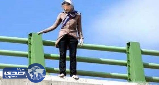 مصرية تشنق نفسها بعد تأخر زوجها عن موعده