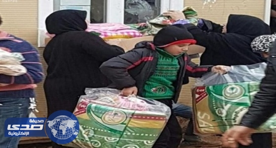 الحملة السعودية تستمر في تقديم المساعدات الاغاثية للنازحين السوريين