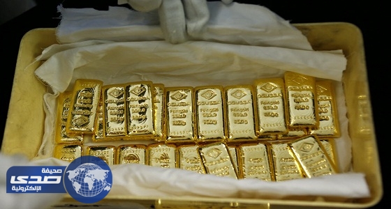 الذهب يتراجع وسط تفاؤل خفض ضريبة الشركات الأمريكية