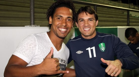 برازيلي الاهلي يحتفل بفوز الديربي