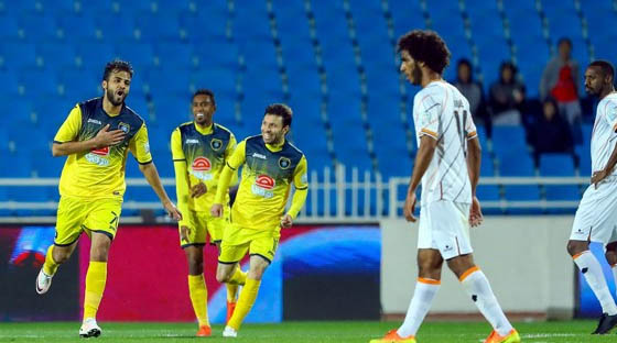 التعاون يفوز على الشباب بثنائية