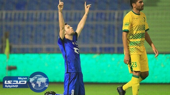 الهلال يغرد في الصدارة برباعية في شباك الخليج