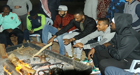 مخيم المدلج يستقبل لاعبو الفيصلي والجهاز الفني