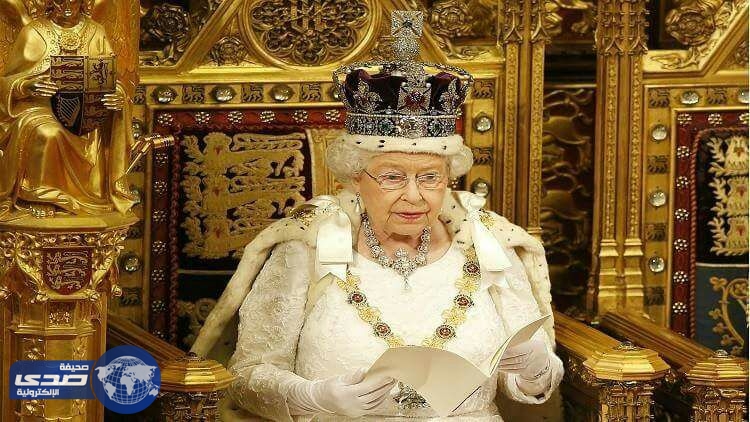 ملكة بريطانيا تبحث عن خياط جديد لأثاث قصور العائلة