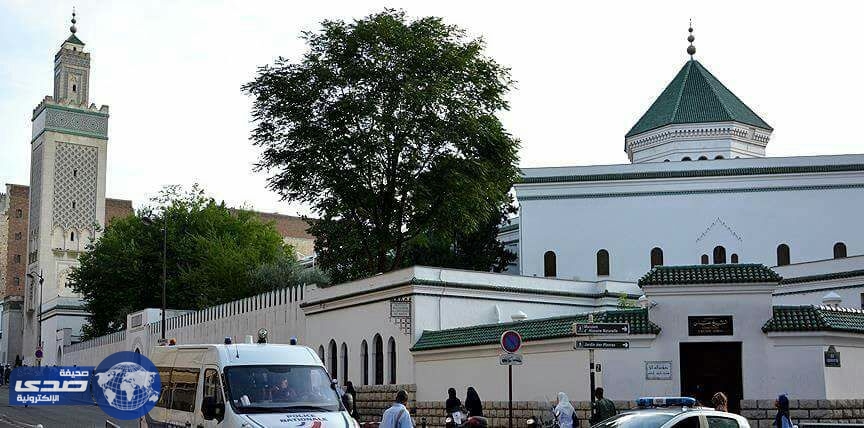 شرطة باريس تغلق مسجد بسبب « متطرف »