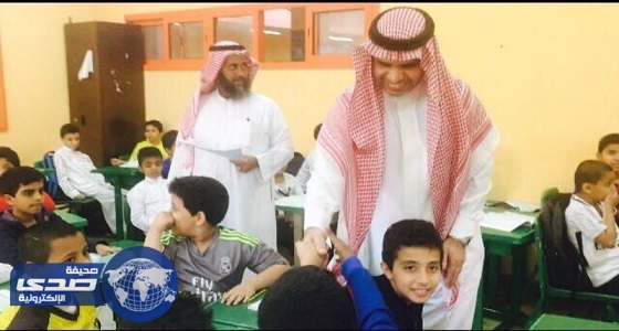 بالصور.. العيسى يتفقد ثلاث مدارس في مكة.. ويشيد بالانضباط والحضور