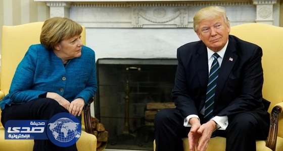 البيت الأبيض يفسر الحادثة التي شغلت الإعلام والعالم  «فيديو»