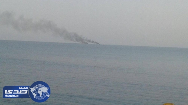 وفاة وإصابة عشرة بانفجار لغم بزورق لخفر السواحل اليمنية بباب المندب