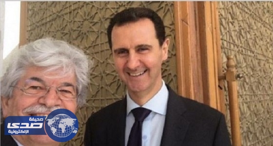 ” سيلفي ” الأسد يثير غضب الطليان ضد نائب برلماني