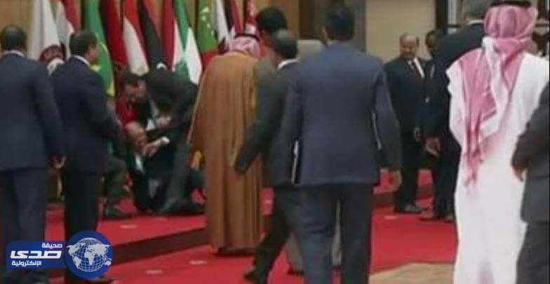 عون يعلق على سقوطه في القمة العربية «فيديو»