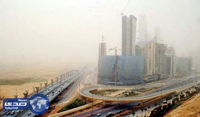 الإنذار المبكر: أمطار رعدية وأتربة على الرياض