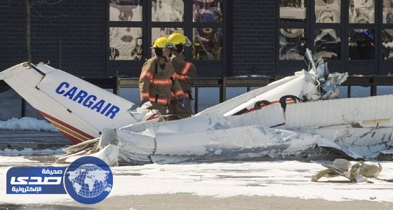 مقتل وإصابة شخصين في تصادم طائرتين صغيرتين بكندا