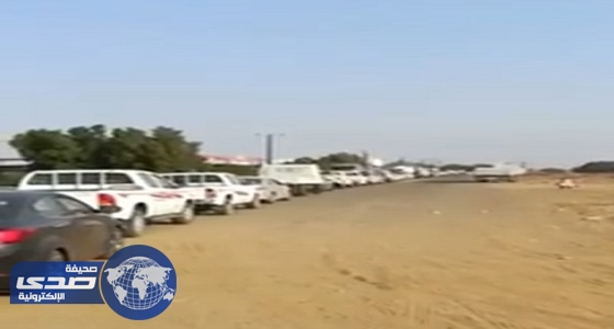 بالفيديو.. تزاحم سيارات الفحص الدوري المخالفة في طوابير ممتدة بجازان
