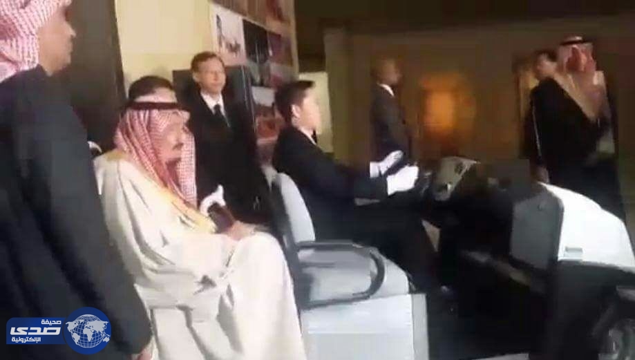 بالفيديو .. الملك يستمع لعزف الفرقة السعودية أثناء حفل الغداء بحضور الرئيس الصيني