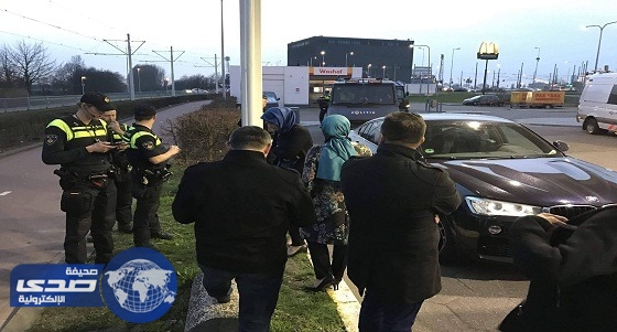 ترحيل وزيرة الأسرة التركية من هولندا إلى ألمانيا