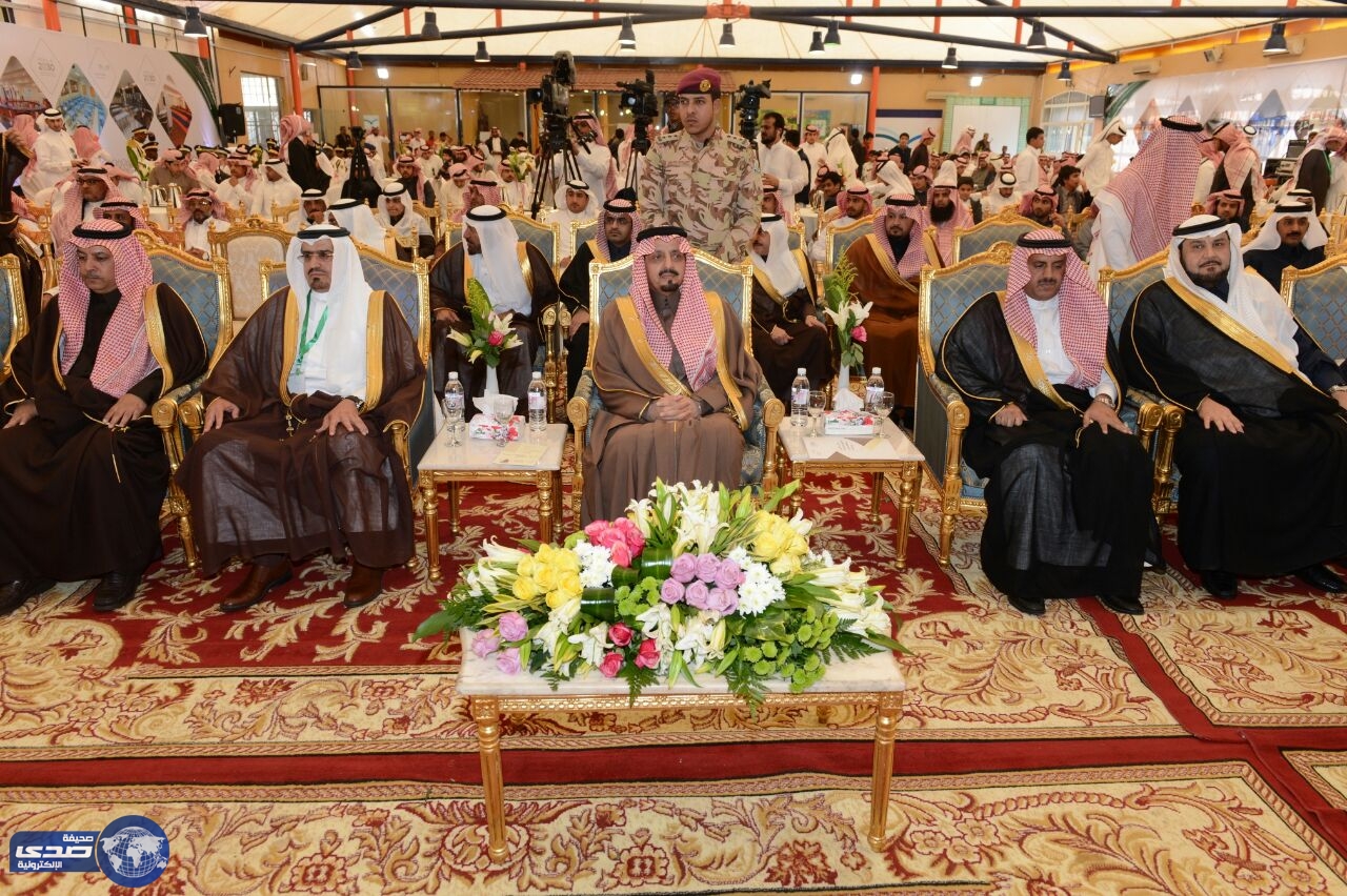 بالصور ..أمير عسير يدشن مشاريع التعليم المليارية