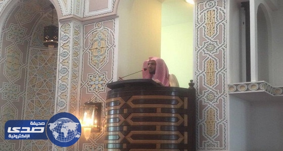 خطيب مسجد بالرياض يطالب برفع الظلم عن النساء