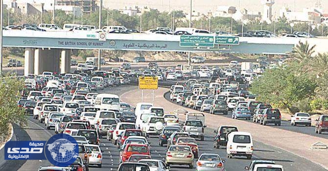 دعوى قضائية لإيقاف سريان وإصدار رخص القيادة للوافدين في الكويت