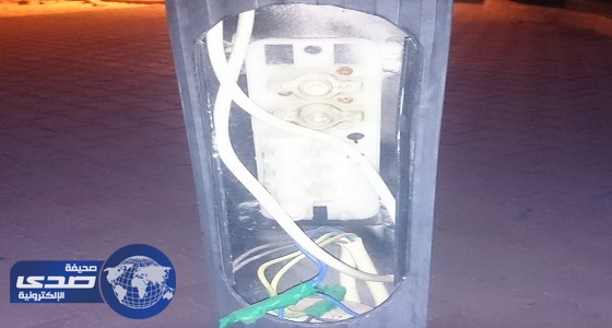 الدفاع المدني يتفاعل مع شكوى مواطن بشأن توصيلات كهربائية مكشوفة بالطائف