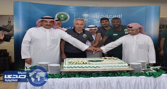 الأخضر يبدأ استعداداته للعراق