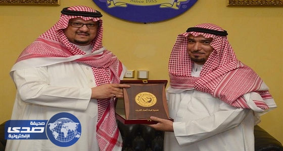 عضو شرف النصر يوجه رسالة للاعبين