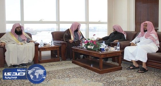 الشؤون الإسلامية والأمر بالمعروف في حائل تبحثان معالجة السلبيات بالمجتمع