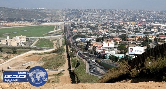 100 شركة تبدي اهتماما ببناء الجدار الحدودي بين المكسيك وأمريكا