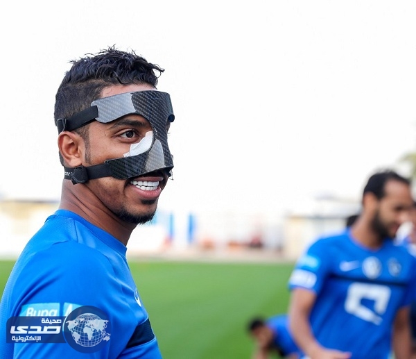 الهلال يبدأ استعداداته للرائد والدوسري يظهر بالقناع