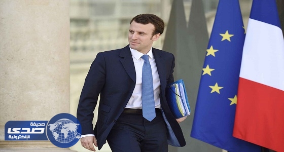 هولاند يهنىء مرشح الرئاسة الفرنسية ماكرون بفوزه في الجولة الأولى