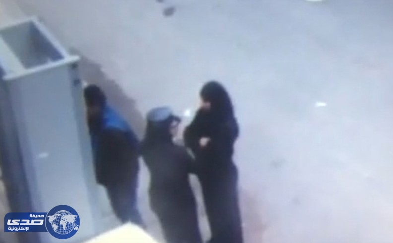 بالفيديو.. كاميرات المراقبة تكشف لحظة تفجير الكنيسة بالإسكندرية