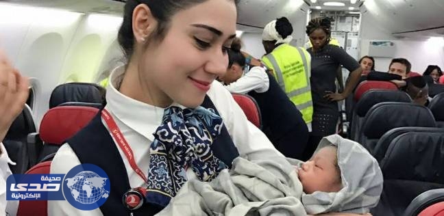 الخطوط الجوية التركية تتكفل بتوظيف &#8221; طفلة &#8221; ولدت على متن طائرتها