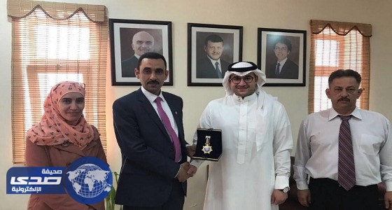 مبتعث سعودي ينال وسام التميّز للعمل التطوعي بالأردن