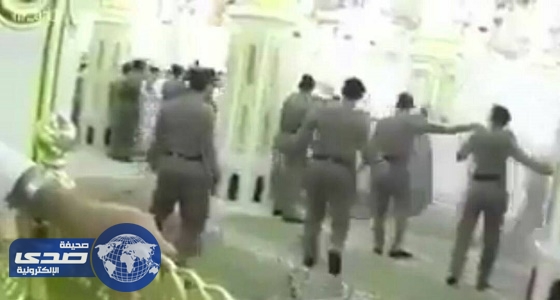 بالفيديو .. لحظة فتح الروضة الشريفة بالمسجد النّبوي وتهافت الزوار للصلاة