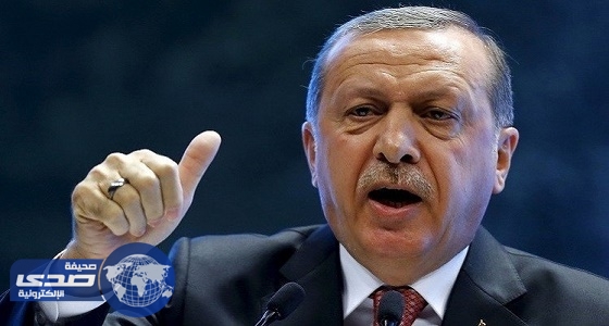 أردوغان يهنئ رئيس وزرائه بالفوز في الاستفتاء