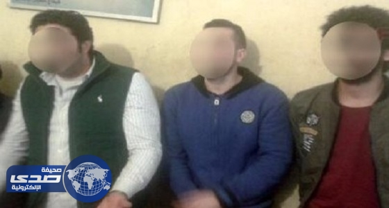 ضبط عشرات الشبان والفتيات في حفل جنسي