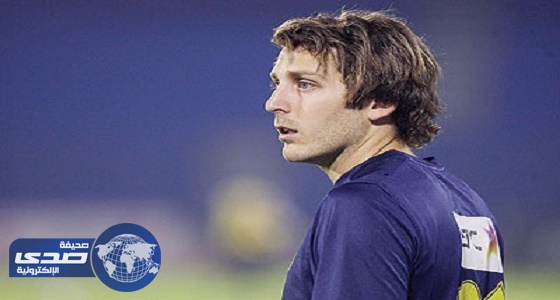 مدافع النصر السابق يكشف سبب رحيله ويشيد بالجماهير السعودية