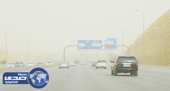 سحب رعدية ممطرة ورياح مثيرة للأتربة بالرياض والجوف حتى مساء الغد