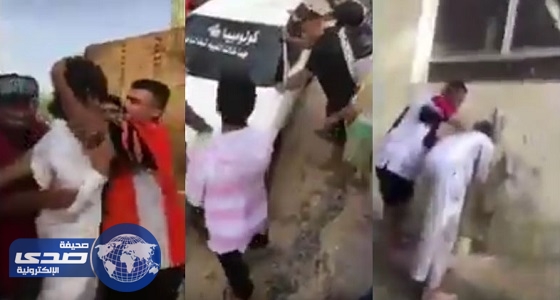 «فيديو جديد» لاعتداء شباب على صاحب مزرعة وتحطيم محتوياتها في الأحساء