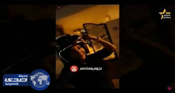 بالفيديو .. لجين عمران تأخذ جولة على دراجه نارية ليلاً في شوارع دبي