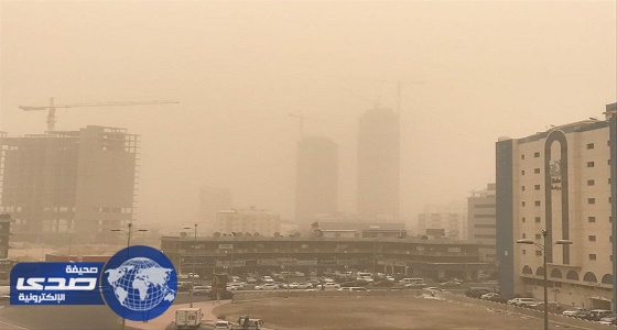 422 مصابا في المستشفيات حصيلة موجة الغبار في جدة