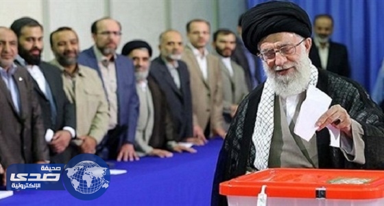 مرشح لانتخابات الرئاسة الإيرانية يؤيد روحاني واللجنة تمنعه من المناظرات