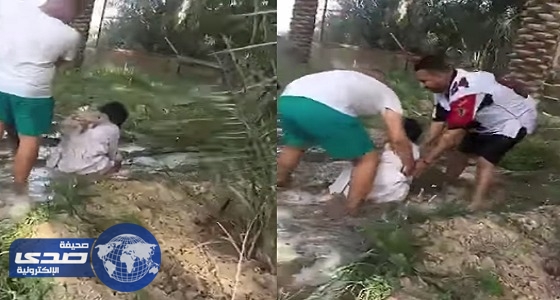 بالفيديو.. مخربو استراحة الأحساء يعتدون على ابن راعي الاستراحة
