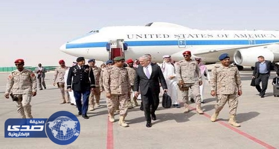 وزير الدفاع الأمريكي : مقذوفات الحوثيين على المملكة يجب أن تتوقف