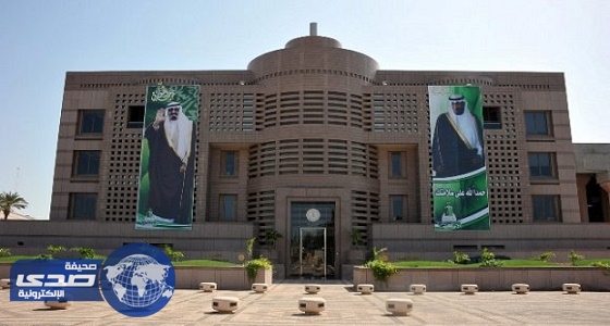 الأمن ينهي وقفة احتجاجية لعمال مقاولات بجامعة الملك عبد العزيز