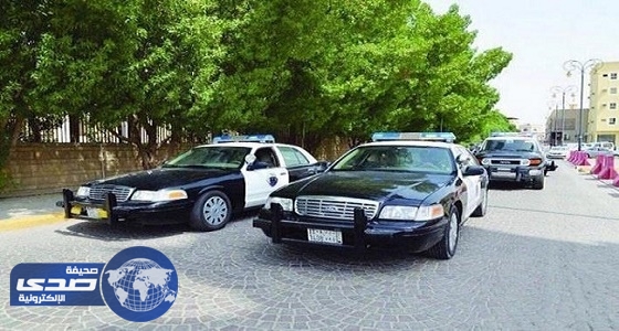 إعادة الطفلين المحتجزين لدى والد ” المعنفة دارين ” لوالدتهما