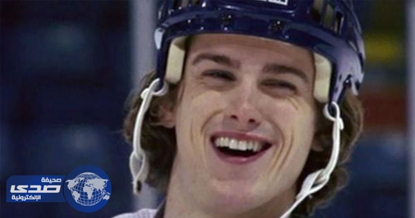 انتحار ممثل أمريكي داخل سيارته