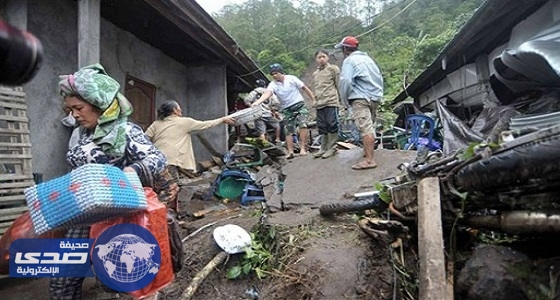 مصرع 27  شخصا في انهيار أرضي بإندونيسيا