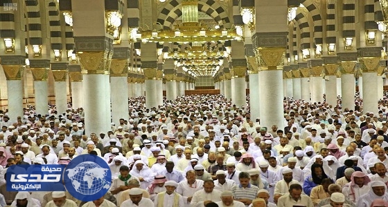 بالفيديو والصور.. أول صلاة تراويح لشهر رمضان بالمسجد النبوي