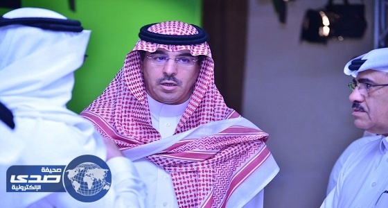 بالصور.. وزير الإعلام يتفقد المركز الإعلامي لقمة الرياض